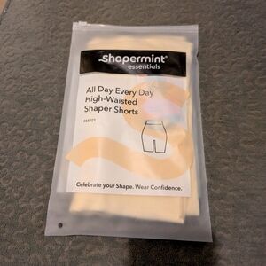 Shapermint Essentials All Day Every Day High Waisted Shaper Short Size M/L Beige